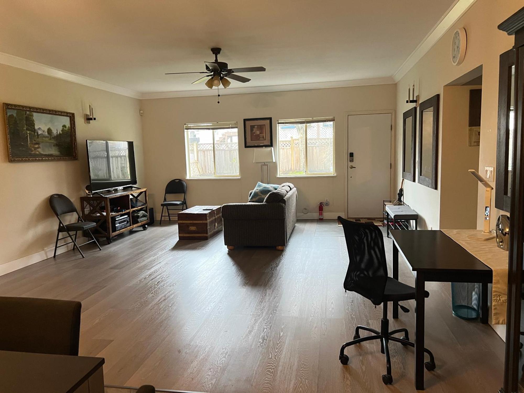 V.I.P. Club Apartment Surrey Bagian luar foto