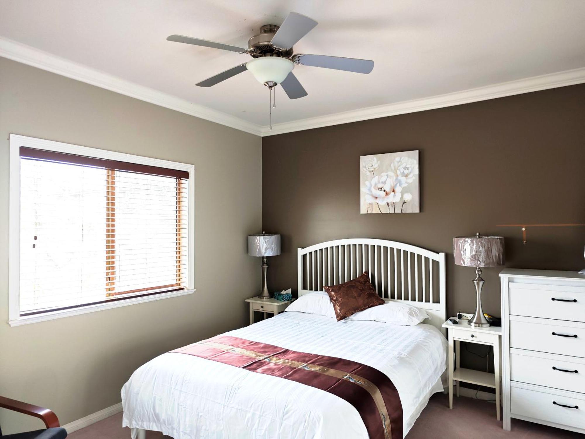V.I.P. Club Apartment Surrey Bagian luar foto
